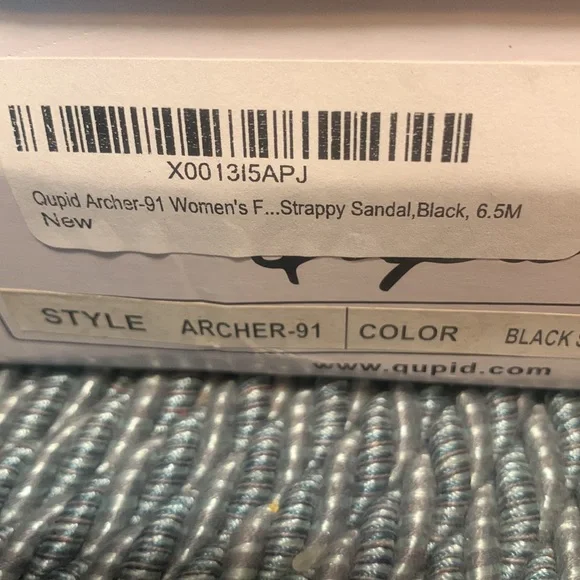 Qupid black strappy sandals NWT - Picture 8 of 11